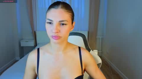 Snapshot of jasmine_lane chatting on May 10, 9:25 am jasmine_lane online show from May 10, 9:25 am