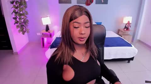 Snapshot of jasminecampbell chatting on December 13, 8:47 pm Instagram jasminecampbell1 online show from December 13, 8:47 pm