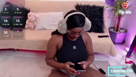 Snapshot of jasminecampbell chatting on July 14, 11:10 pm Instagram jasminecampbell1 online show from July 14, 11:10 pm