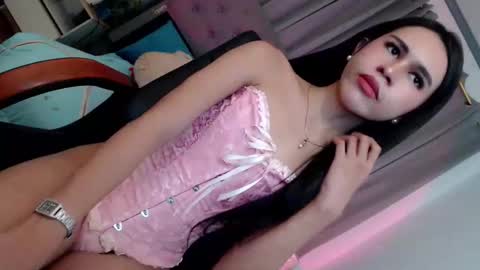 Snapshot of jasminecumxx chatting on November 11, 6:46 am Jasmine online show from November 11, 6:46 am