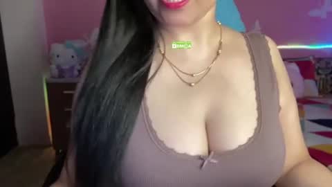 Snapshot of jasminevibe chatting on May 27, 4:59 pm jasminevibe online show from May 27, 4:59 pm