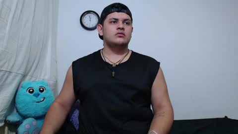 jason_boy_ online show from July 1, 4:58 am