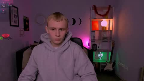 Snapshot of jason_dotori chatting on February 1, 8:18 pm jassi online show from February 1, 8:18 pm