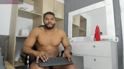 Jason online show from November 10, 6:29 pm