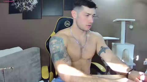 Snapshot of jason_thegreat chatting on November 13, 1:54 pm Jason theGreat online show from November 13, 1:54 pm