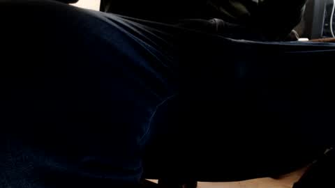 Snapshot of jasonholly chatting on January 14, 6:49 pm Benedick Cumbersnatch online show from January 14, 6:49 pm