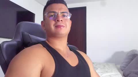 JBrooksXx online show from February 8, 3:41 am