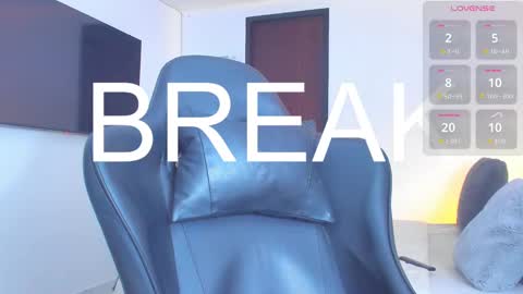 JBrooksXx online show from November 9, 6:39 pm