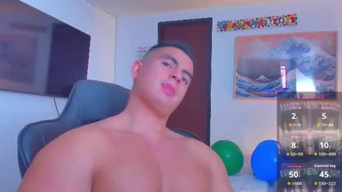 JBrooksXx online show from July 12, 2:41 pm