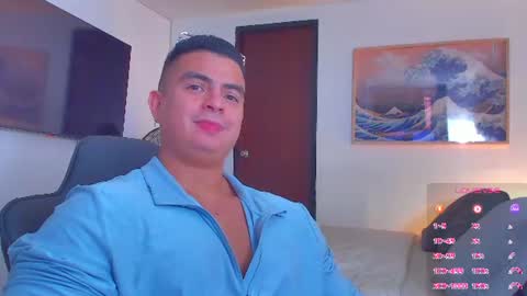 JBrooksXx online show from July 17, 1:18 pm