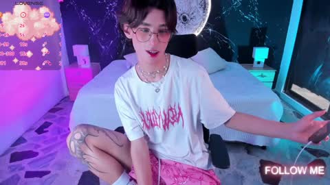 Snapshot of jaspercooper_ chatting on February 6, 2:04 pm Jasper Cooper online show from February 6, 2:04 pm