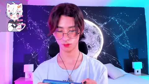 Snapshot of jaspercooper_ chatting on February 10, 5:52 pm Jasper Cooper online show from February 10, 5:52 pm