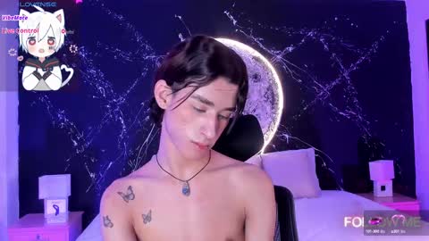 Snapshot of jaspercooper_ chatting on February 11, 5:29 pm Jasper Cooper online show from February 11, 5:29 pm