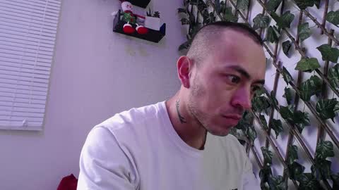 Snapshot of jasson_king01 chatting on December 17, 3:39 pm JKing online show from December 17, 3:39 pm
