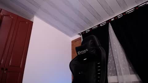 JKing  online show from June 9, 11:27 pm