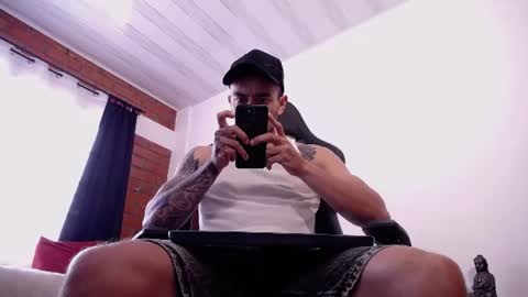 JKing  online show from July 12, 8:33 pm