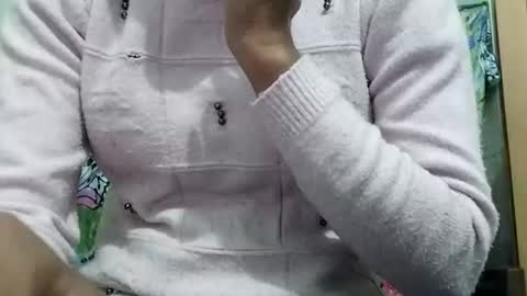 Snapshot of jasspreettt chatting on December 12, 2:59 am jasspreettt online show from December 12, 2:59 am