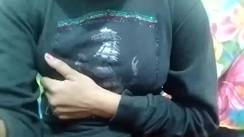 Snapshot of jasspreettt chatting on December 13, 9:24 am jasspreettt online show from December 13, 9:24 am