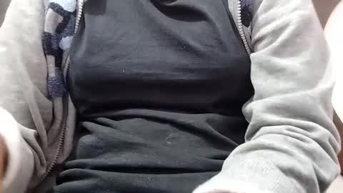 Snapshot of jasspreettt chatting on March 4, 7:41 am jasspreettt online show from March 4, 7:41 am