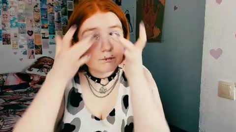 Snapshot of java_fire chatting on June 17, 7:48 pm Katerina online show from June 17, 7:48 pm