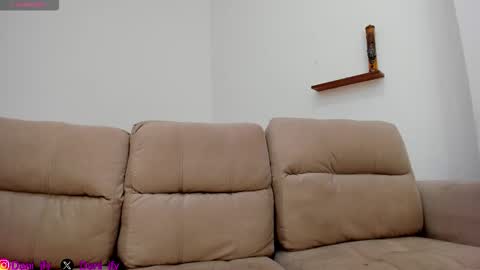 dani and javi online show from October 18, 1:30 am