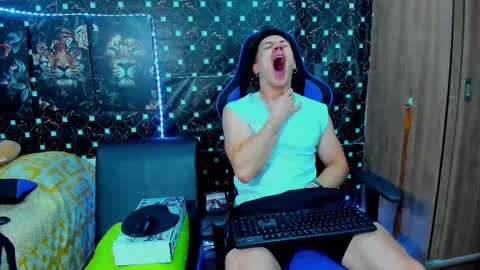 Javier online show from October 2, 10:06 pm