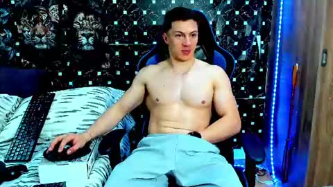 Snapshot of javiersexymann chatting on July 21, 4:37 am Javier online show from July 21, 4:37 am