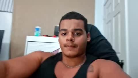 Snapshot of javiricorich chatting on May 19, 5:58 am javiSdick online show from May 19, 5:58 am