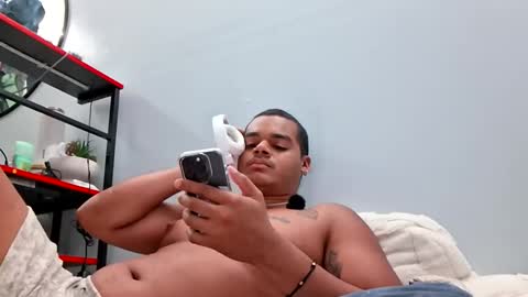 Snapshot of javiricorich chatting on May 20, 8:09 am javiSdick online show from May 20, 8:09 am