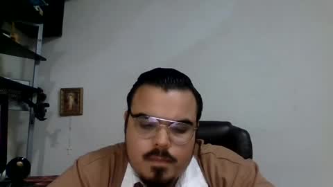 Snapshot of javirmxxs chatting on July 23, 9:57 pm Javi online show from July 23, 9:57 pm