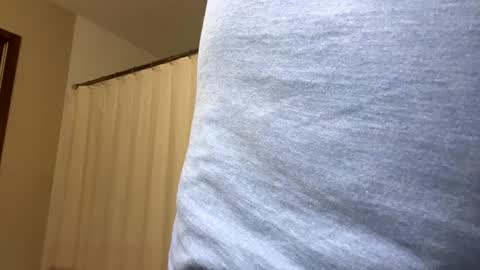 Snapshot of jawssharkparty chatting on January 8, 5:59 am Jaws online show from January 8, 5:59 am