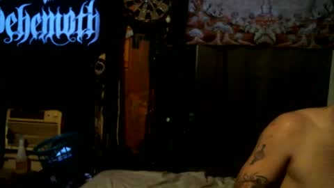 Snapshot of jax_skyfallin chatting on April 21, 10:21 am jaxxx666 online show from April 21, 10:21 am