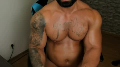 Snapshot of jaxonhunk chatting on May 23, 9:30 pm JaxonHunk online show from May 23, 9:30 pm