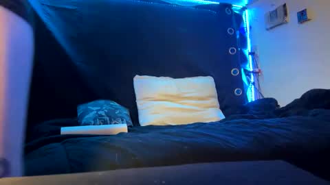 Snapshot of jaxxxdaddy chatting on November 10, 11:31 am jax online show from November 10, 11:31 am