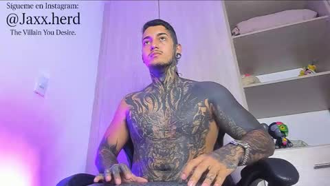 Snapshot of jaxxxonherd chatting on November 19, 12:16 pm Michael online show from November 19, 12:16 pm