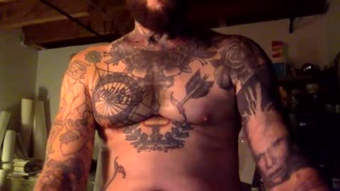 Snapshot of jay_cee_607 chatting on May 21, 1:56 am jay cee online show from May 21, 1:56 am