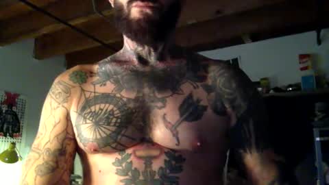 Snapshot of jay_cee_607 chatting on June 5, 1:45 am jay cee online show from June 5, 1:45 am