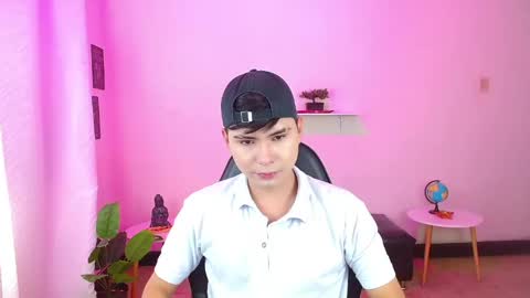 Snapshot of jay_cum18 chatting on May 26, 1:40 pm Jay online show from May 26, 1:40 pm