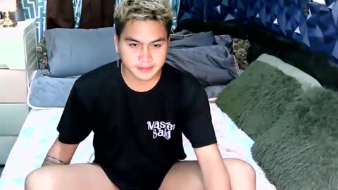 Snapshot of jay_eel chatting on February 12, 8:40 pm jay_eel online show from February 12, 8:40 pm