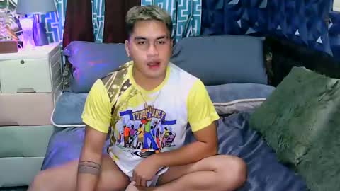 Snapshot of jay_eel chatting on February 18, 7:43 am jay_eel online show from February 18, 7:43 am