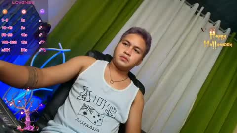 Snapshot of jay_hotcummer chatting on April 21, 7:58 am JL online show from April 21, 7:58 am