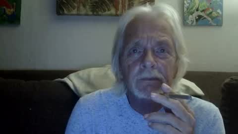 Snapshot of jay_jay1475 chatting on May 27, 4:31 am jay-jay1475 online show from May 27, 4:31 am