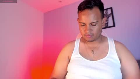 Snapshot of jay_kross1 chatting on March 9, 8:24 pm jayyy online show from March 9, 8:24 pm