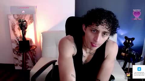 jay_taylor1_ online show from March 18, 2:58 am