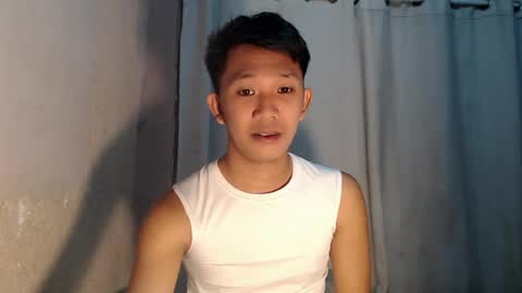 Snapshot of jay_xxx24 chatting on July 7, 12:20 pm jay_xxx24 online show from July 7, 12:20 pm