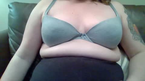 Snapshot of jayabooty chatting on February 9, 12:39 am JayaBooty online show from February 9, 12:39 am