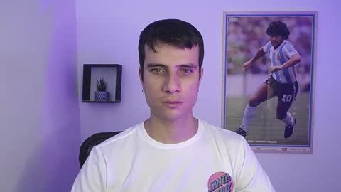 Snapshot of jayalvarrez_ chatting on December 2, 5:59 pm Jay Alvarrez online show from December 2, 5:59 pm