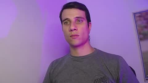 Snapshot of jayalvarrez_ chatting on December 29, 10:57 pm Jay Alvarrez online show from December 29, 10:57 pm