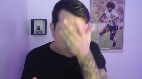 Snapshot of jayalvarrez_ chatting on January 7, 6:03 pm Jay Alvarrez online show from January 7, 6:03 pm