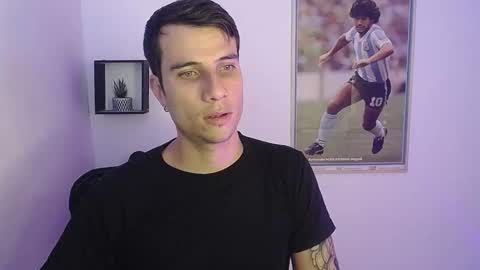 Snapshot of jayalvarrez_ chatting on January 7, 9:14 pm Jay Alvarrez online show from January 7, 9:14 pm